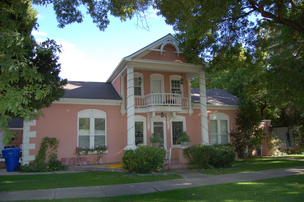 104 West 100 North - Farmington, Utah