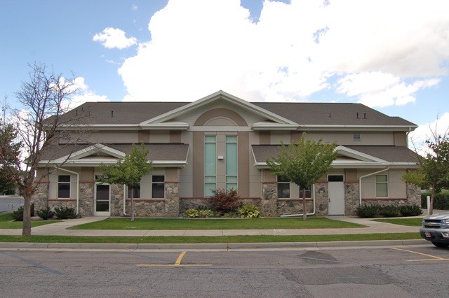 Farmington Community Arts Center -120 South Main