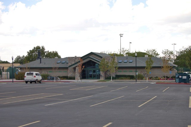 Farmington Swimming Pool - 142 South Main