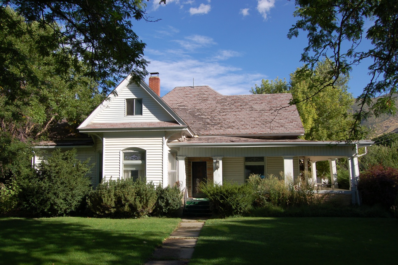 68 West 100 North - Farmington, Utah